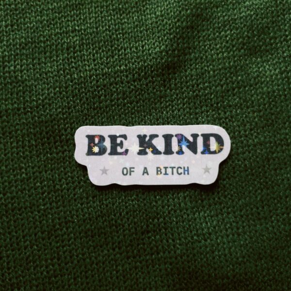 стикер “be kind”